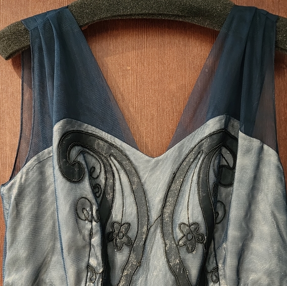 J Peterman Vintage Inspired Embroidered Dress - Picture 2 of 6